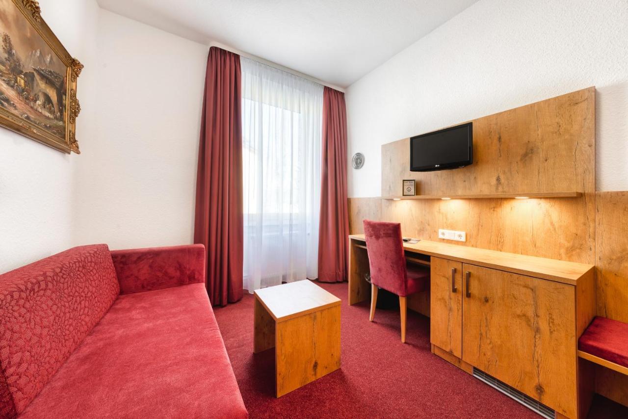 Hotel Krone Rielasingen-Worblingen Exterior photo