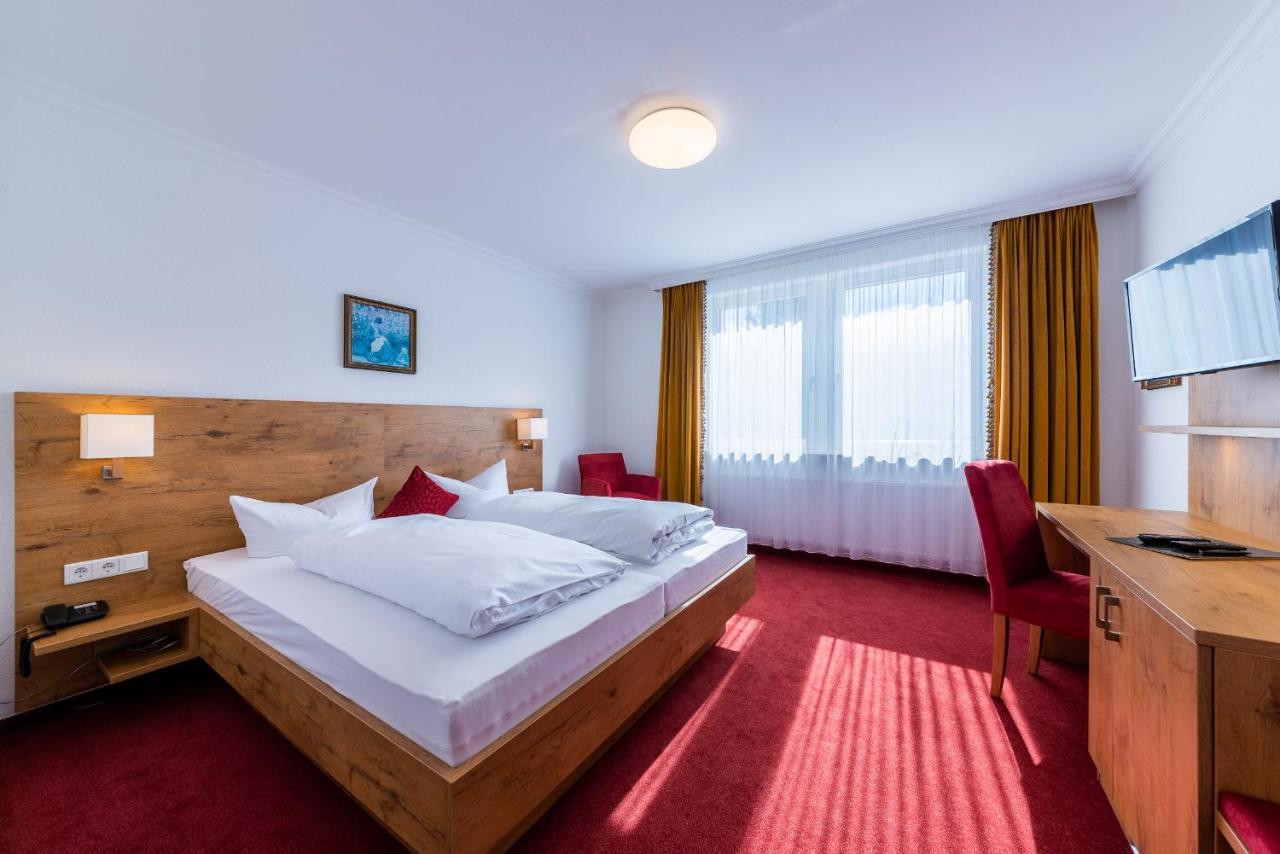 Hotel Krone Rielasingen-Worblingen Exterior photo